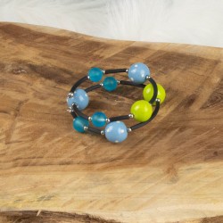 Bracelet fils mémoire de forme. Perles polymère et verre. Modèle A, collection Fjord