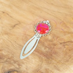 Un éclat de couleur qui attire le regard à chaque ouverture de page.