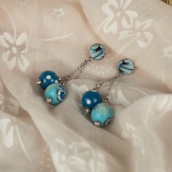 Des perles en mouvement, des textures subtiles… un bijou qui mérite le gros plan.