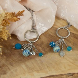 Les deux modèles de pendentif Reflets de bleu.