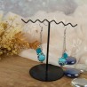 Reflets et fantaisie : ces boucles d’oreilles subliment votre style avec légèreté.