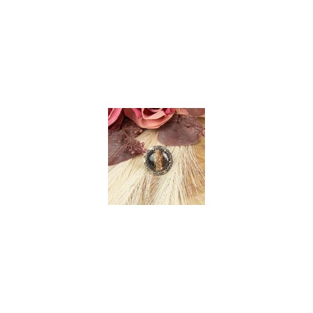 Vue globale de la bague sur fond neutre