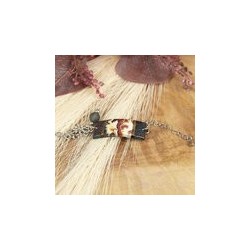 Détails lumineux du bracelet “Éclats Baroques” – un jeu de reflets irrésistible.