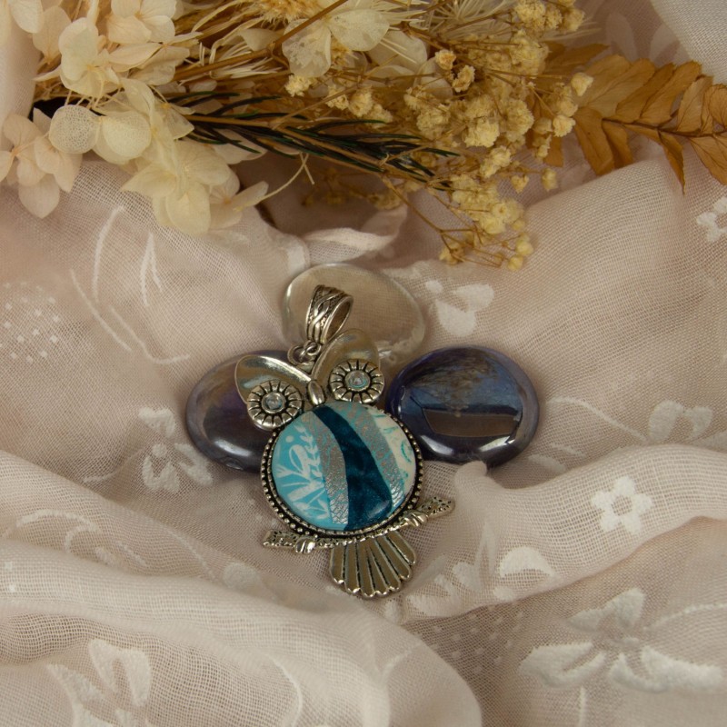 Pendentif forme poisson, collection bubbles. Pendentif forme poisson, collection bubbles.